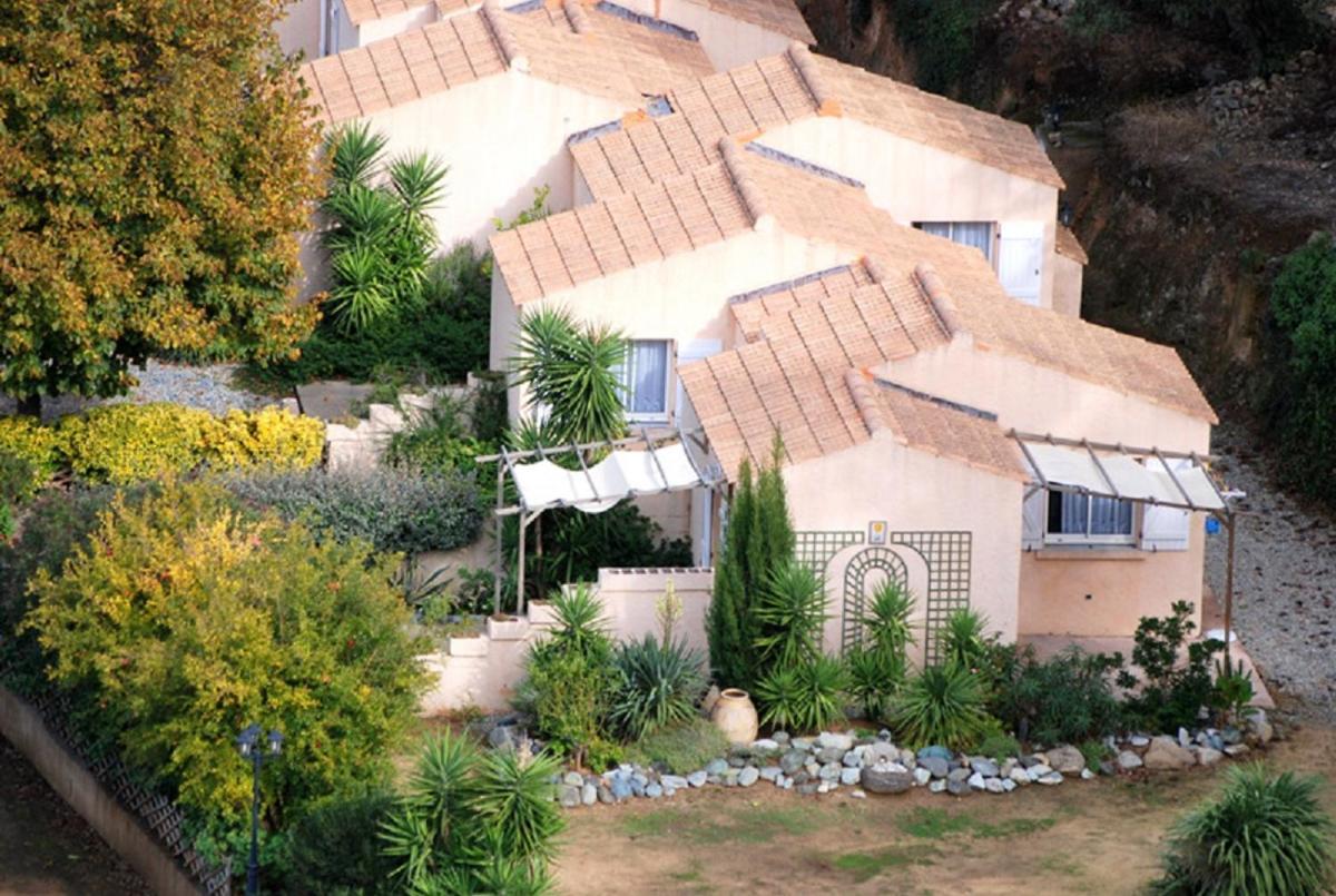 Costa Di Sognu Villa Bilik gambar